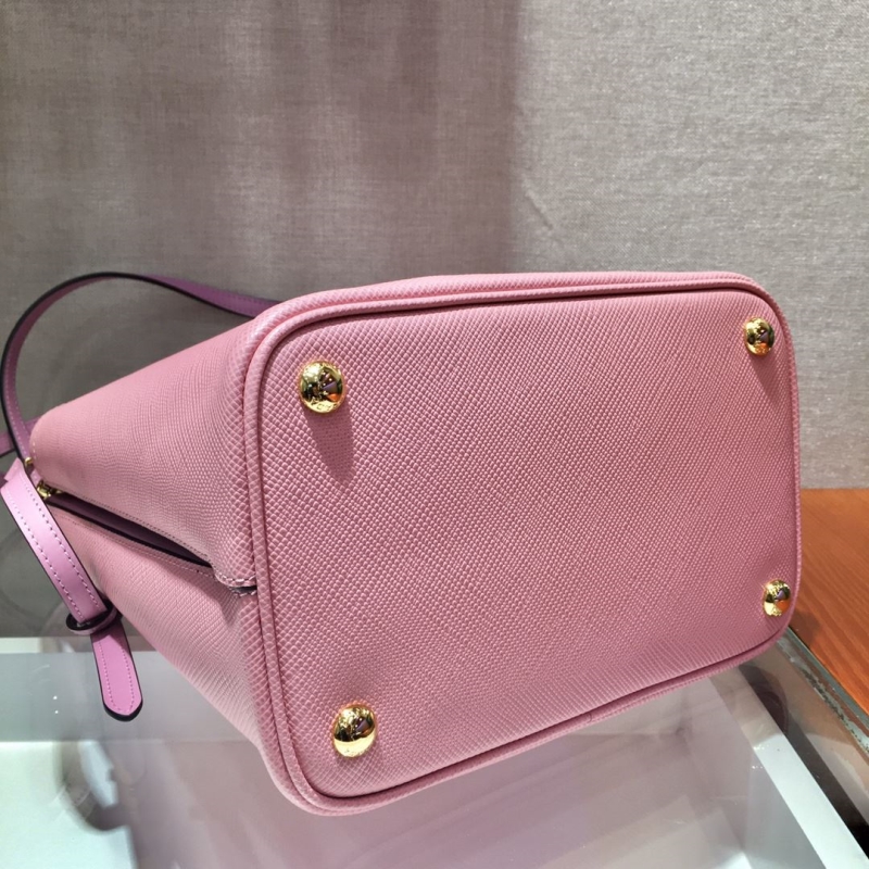 Pra*a top handle bags